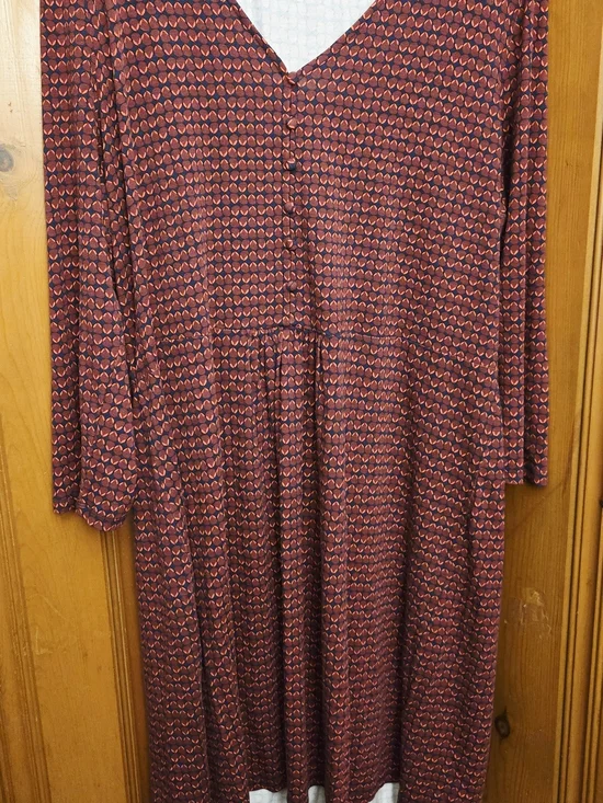 Boden Raspberry Pink Patterned Long Sleeve Dress - Picture 2 of 3